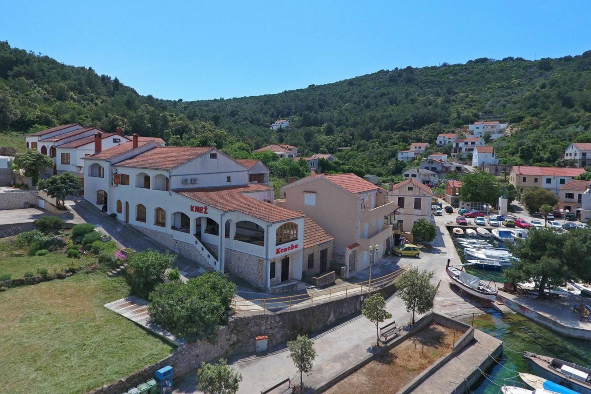 Knez - Relaxing Apartments Near The Sea On Mali Iž Zewnętrze zdjęcie