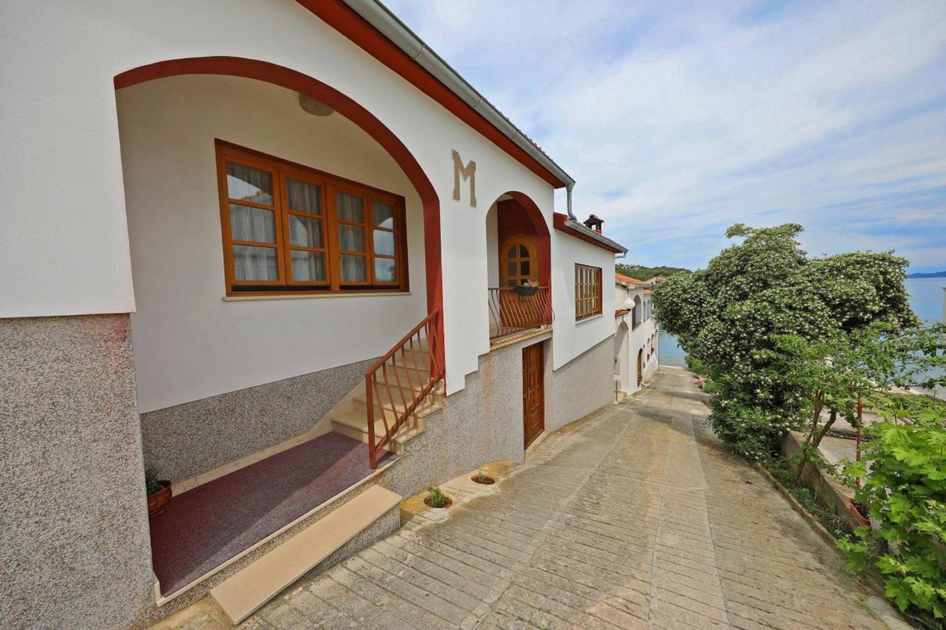 Knez - Relaxing Apartments Near The Sea On Mali Iž Zewnętrze zdjęcie